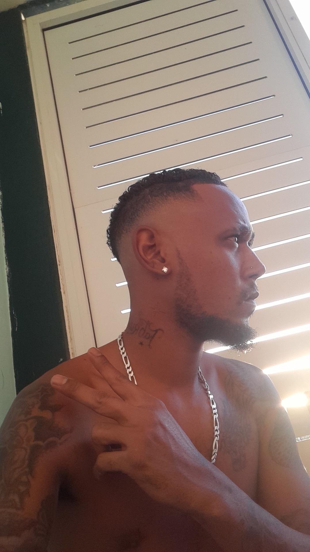 Profil de Laurenzo, 34 ans, Plan cul à Courties