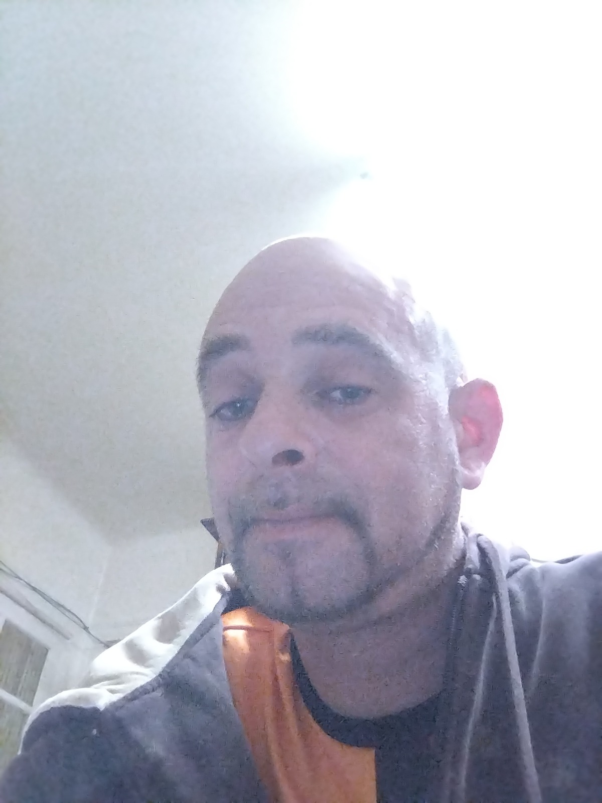 Profil de Charles-edmond, 44 ans, Plan cul à Uzès