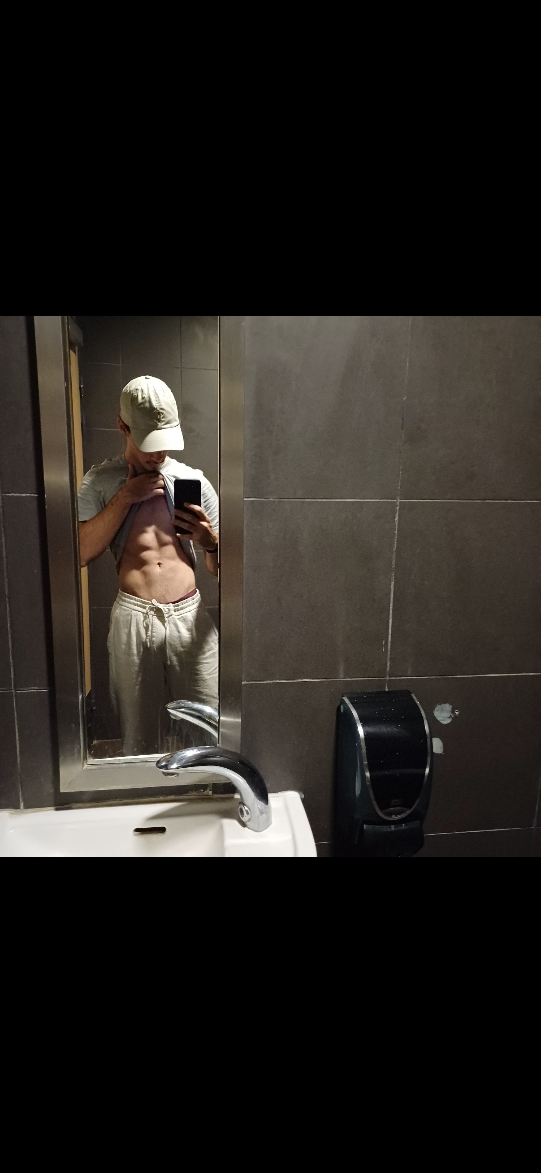 Profil de Amaiur, 21 ans, Plan cul à Barenton