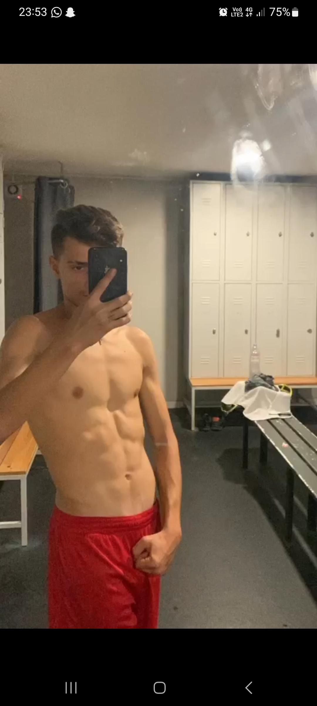 Profil de Ymed, 20 ans, Plan cul à Houlette