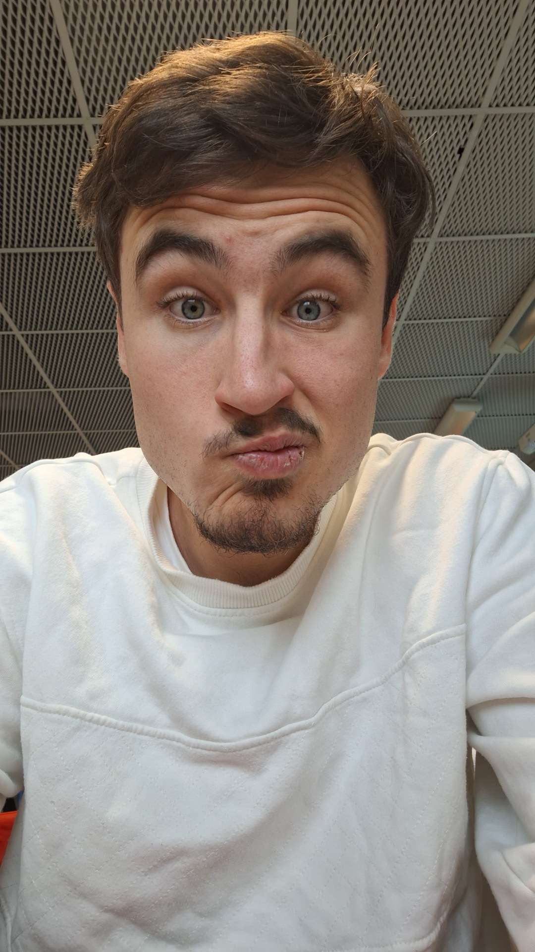 Profil de Javier, 19 ans, Plan cul à Pis