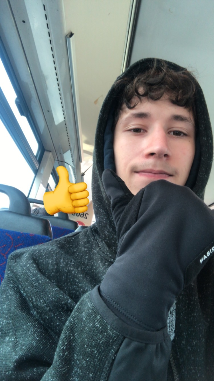 Profil de Loury, 19 ans, Plan cul à Eix