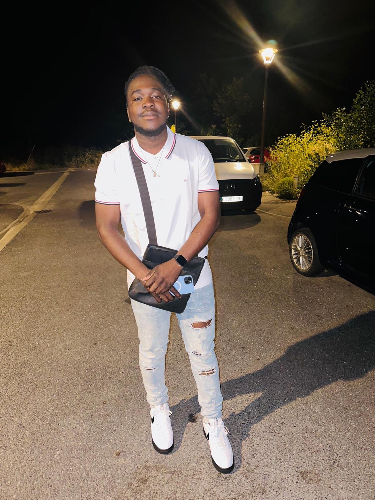 Profil de Esai, 26 ans, Plan cul à Combles