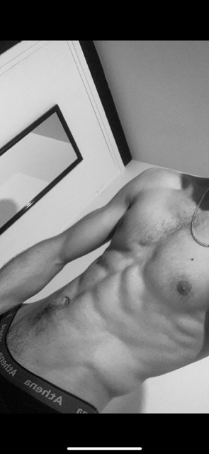 Profil de Yoen, 24 ans, Plan cul à Sarrey