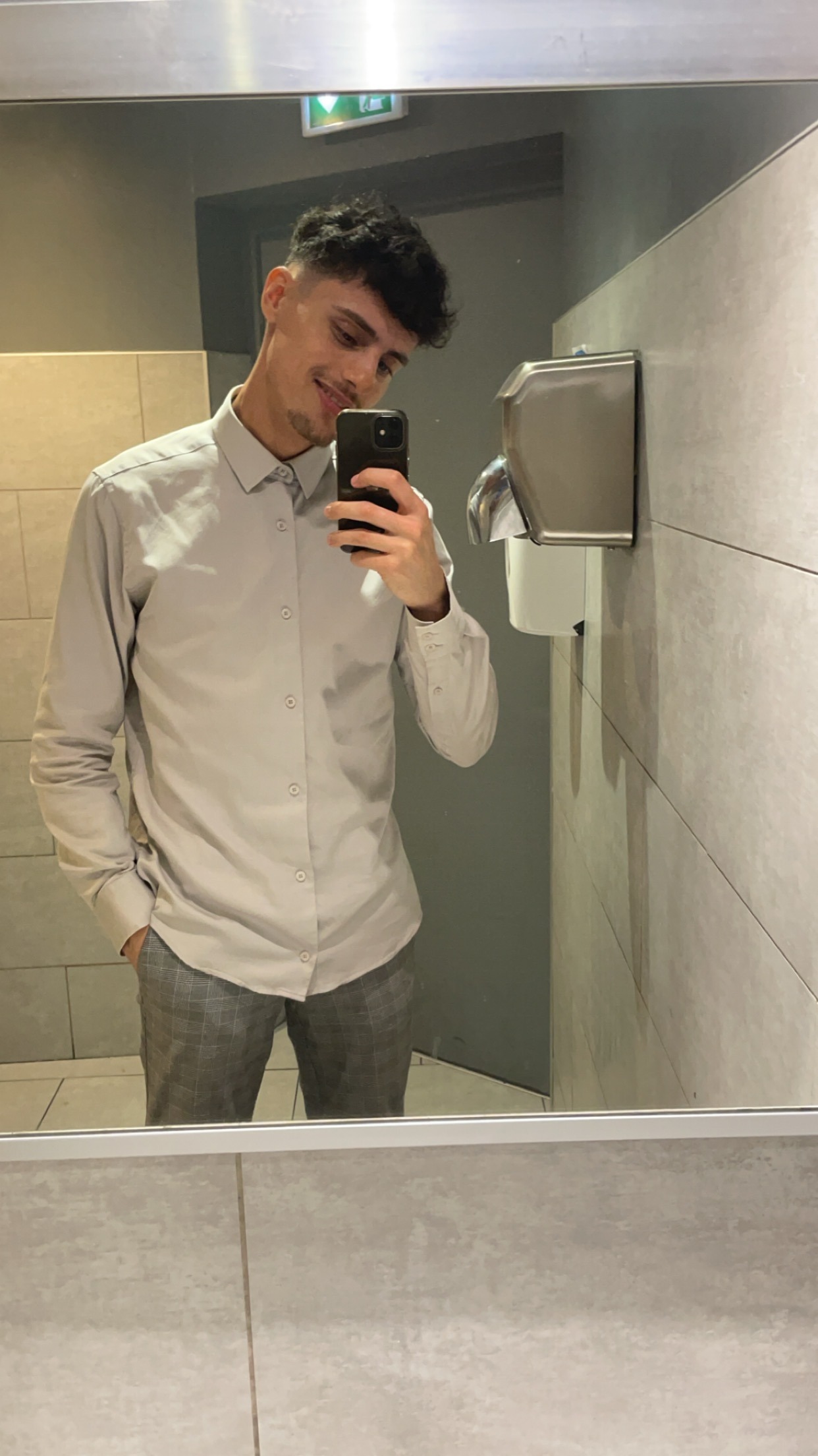 Profil de Laouen, 27 ans, Plan cul à Aulas