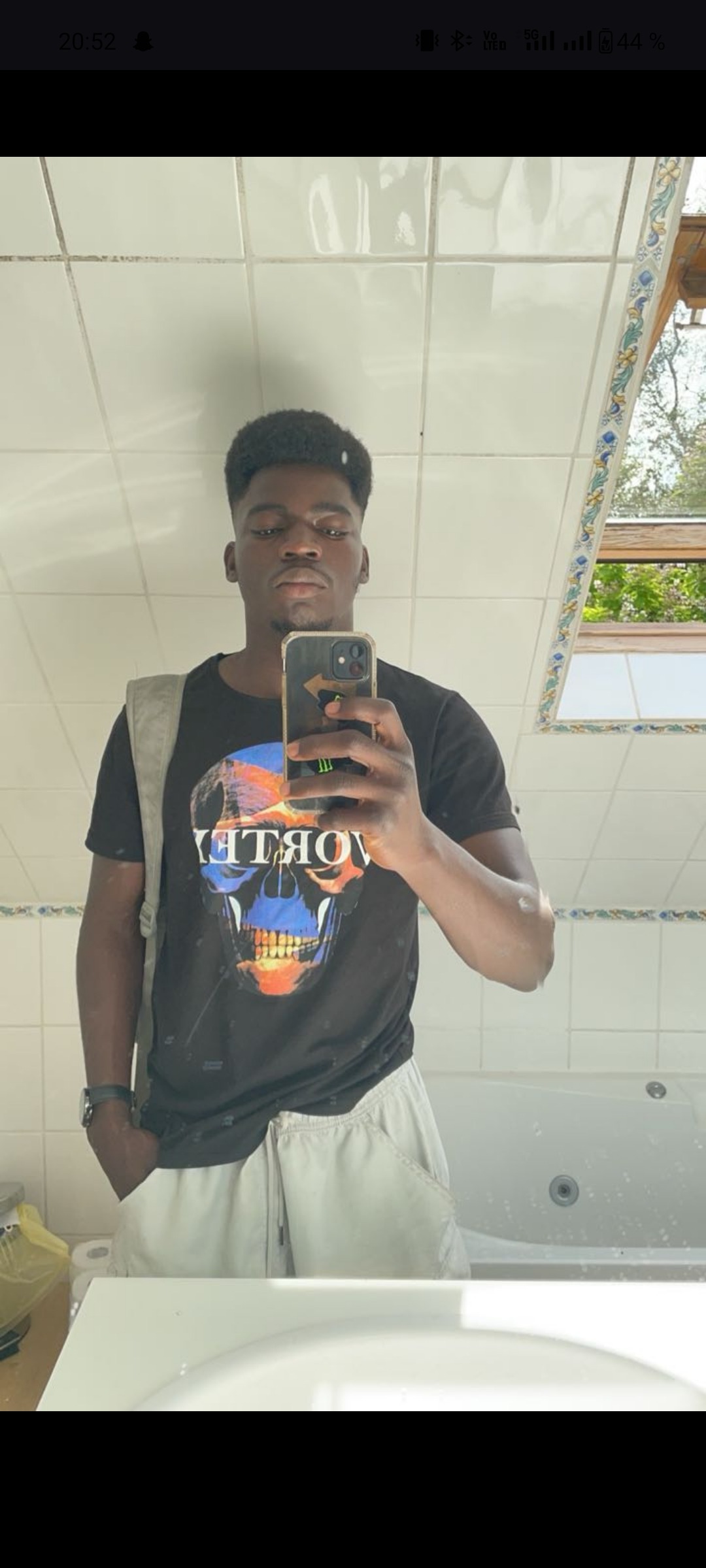 Profil de Djallal, 23 ans, Plan cul à Avize