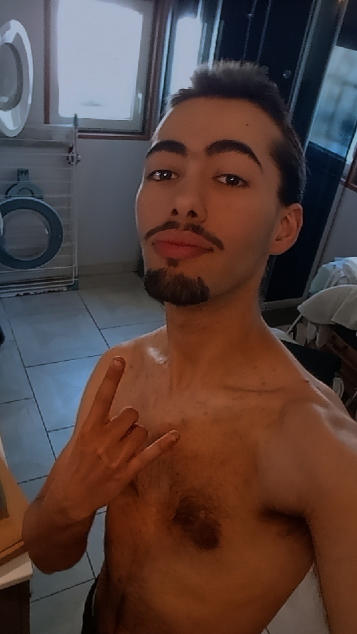 Profil de Peter, 22 ans, Plan cul à Pomas