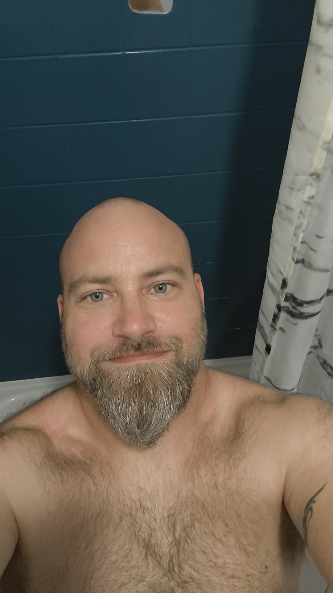 Profil de Luc-olivier, 40 ans, Plan cul à Vouthon