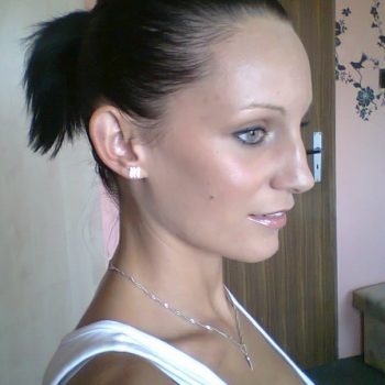 Profil de Neve, 27 ans, Plan cul à Saigneville