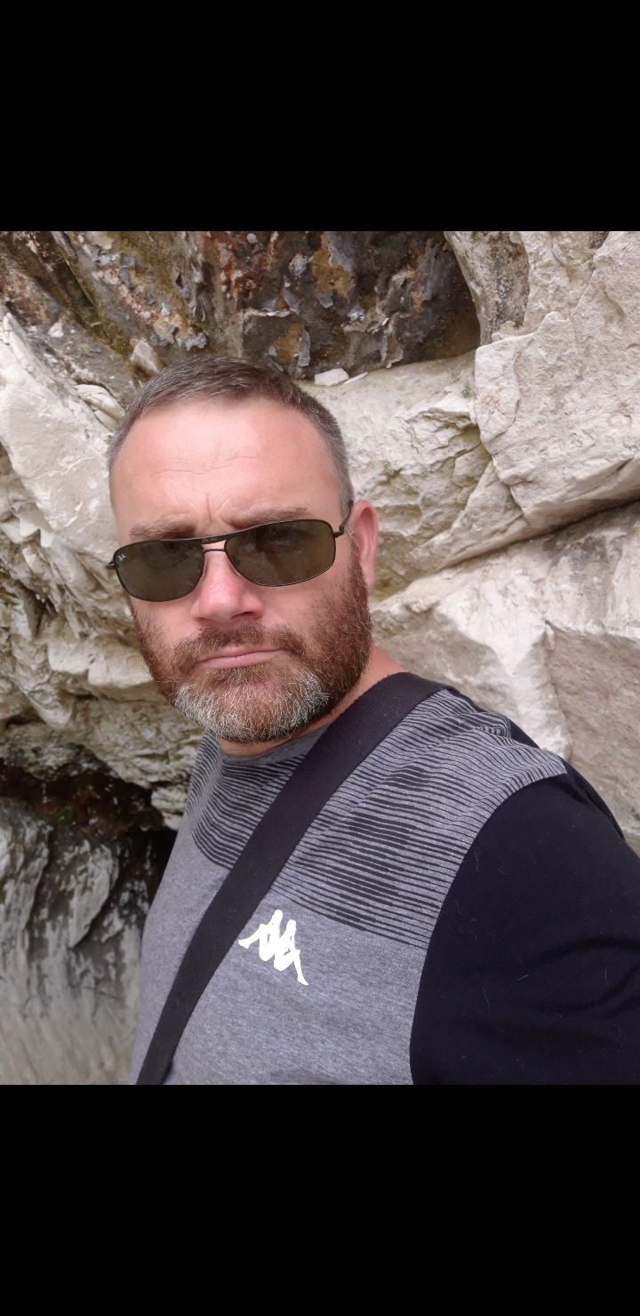 Profil de Théophile, 48 ans, Plan cul à Cherré-Au