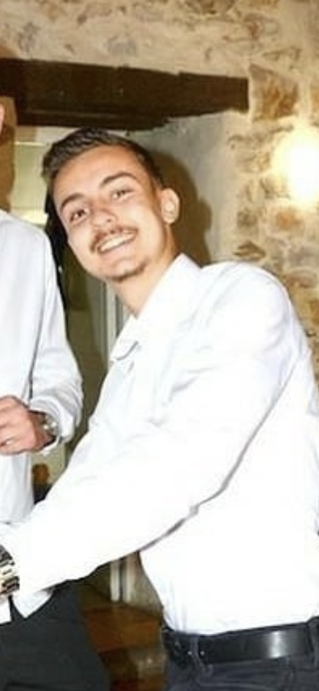 Profil de Enrico, 23 ans, Plan cul à Pillac