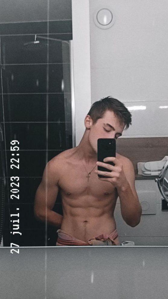 Profil de Sainte-luce, 20 ans, Plan cul à LeGarn