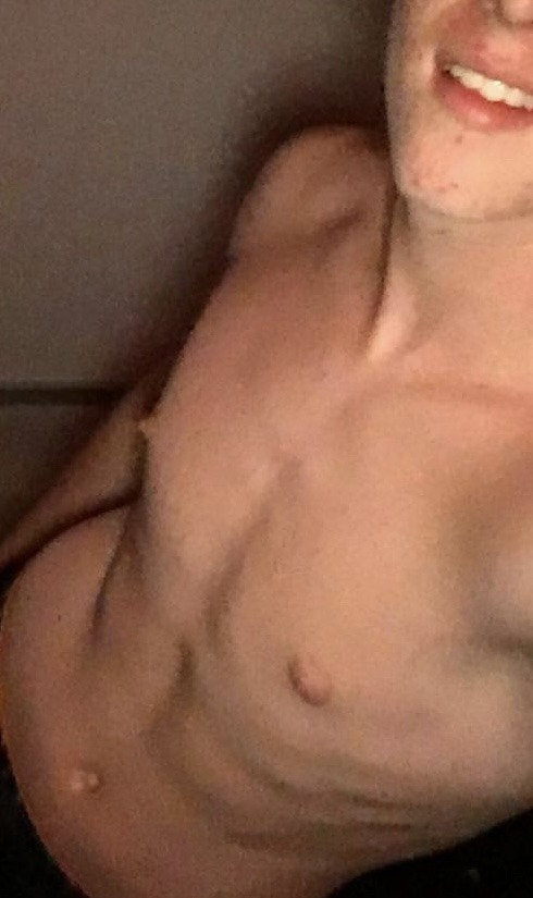 Profil de Dayen, 24 ans, Plan cul à Ambutrix