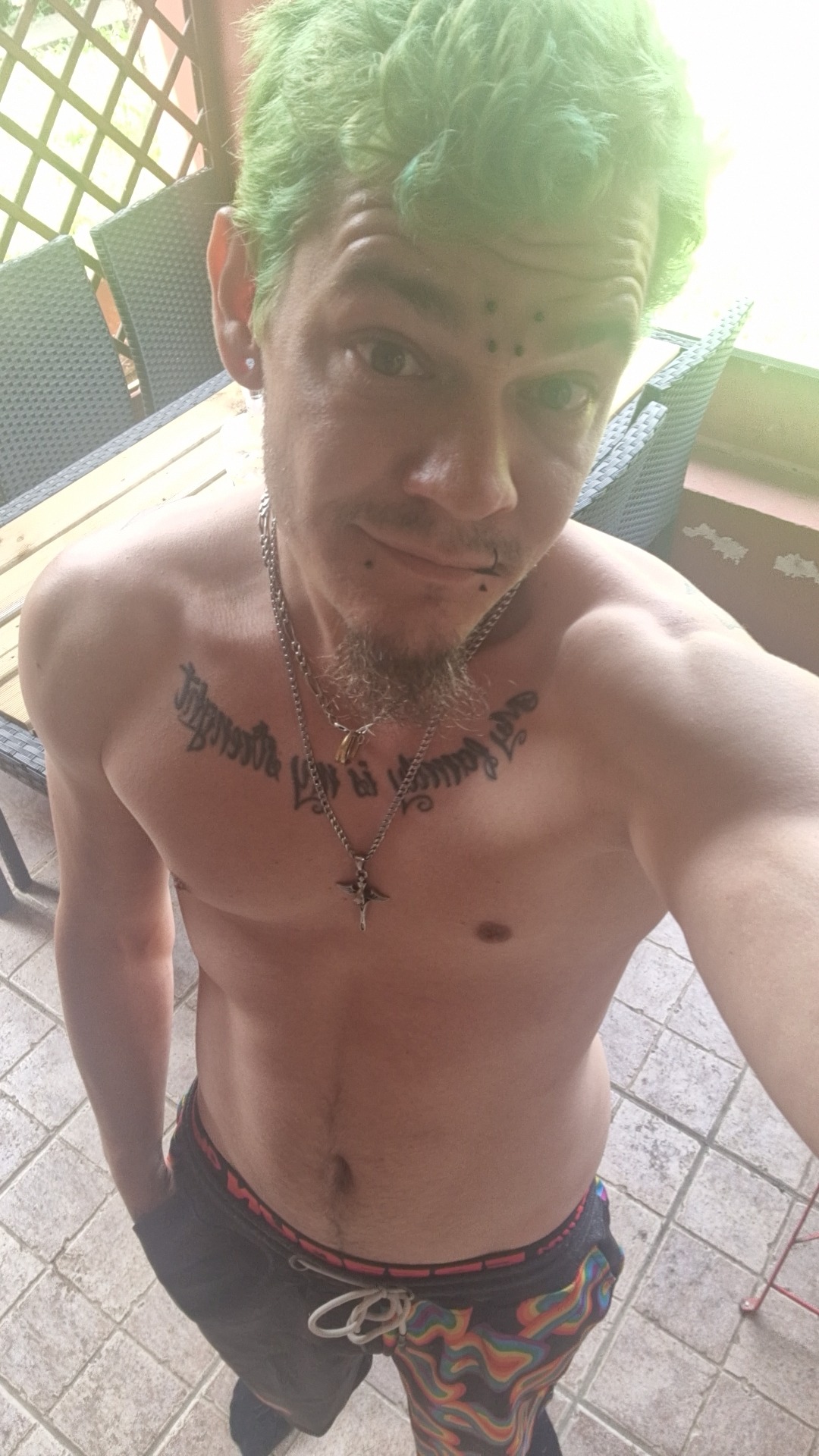 Profil de Yaakoub, 27 ans, Plan cul à Sandrans