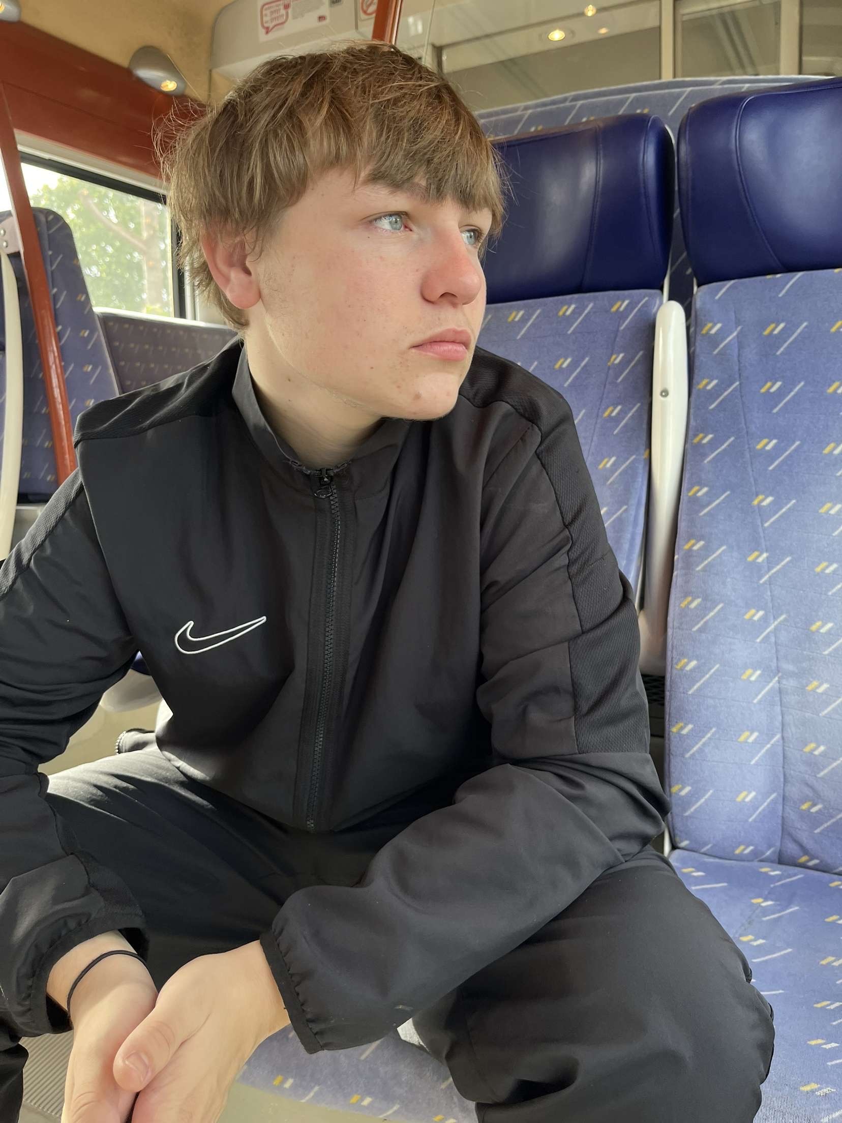 Profil de Jurek, 19 ans, Plan cul à Dions