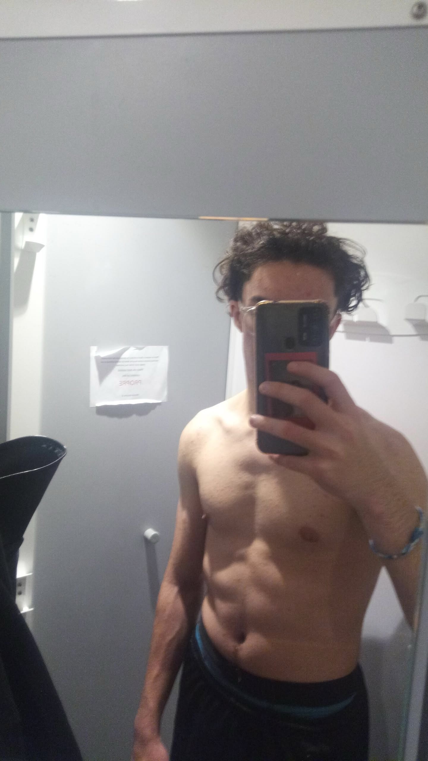 Profil de Emiliano, 19 ans, Plan cul à Sauvimont