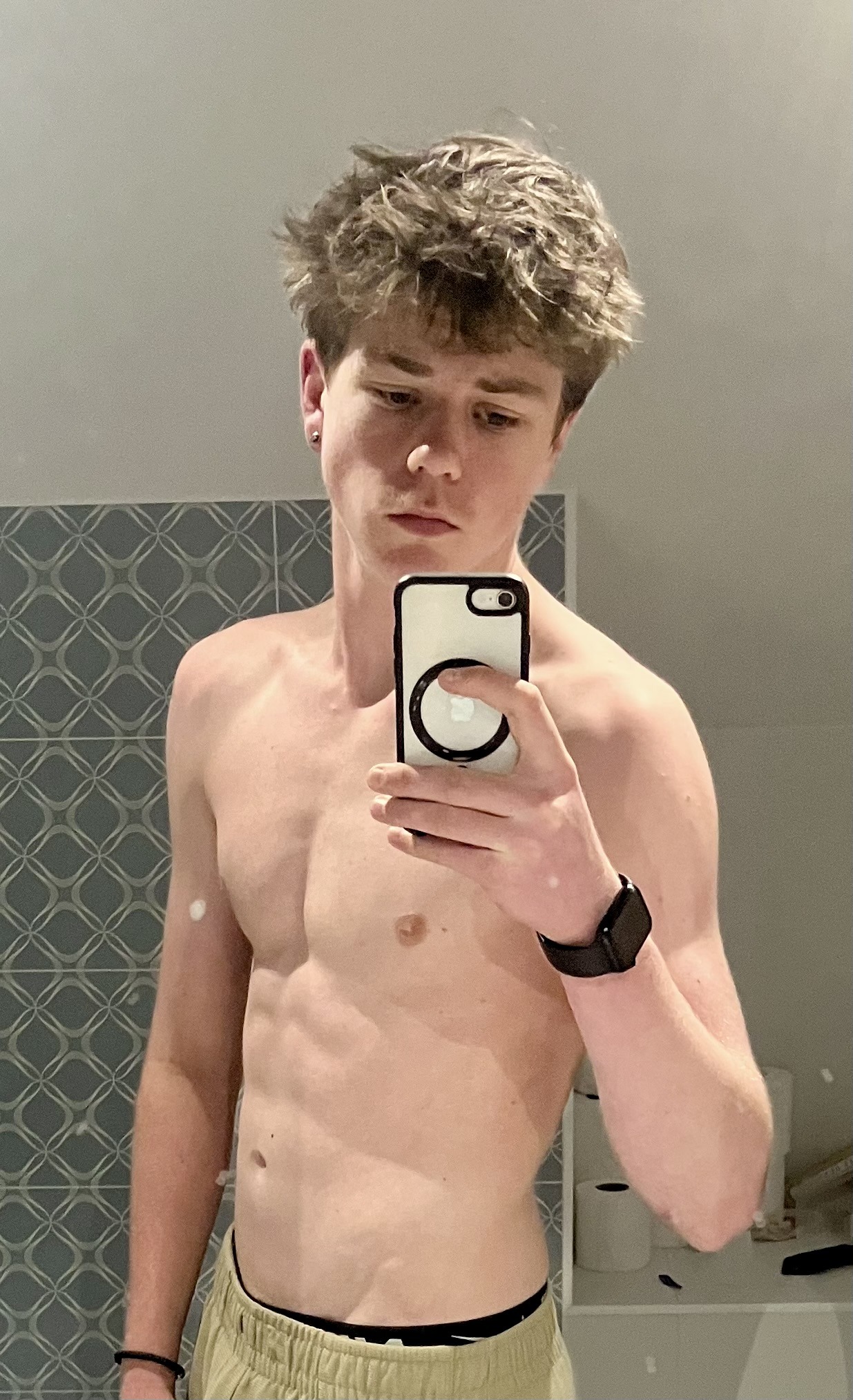 Profil de Estebane, 19 ans, Plan cul à Frans