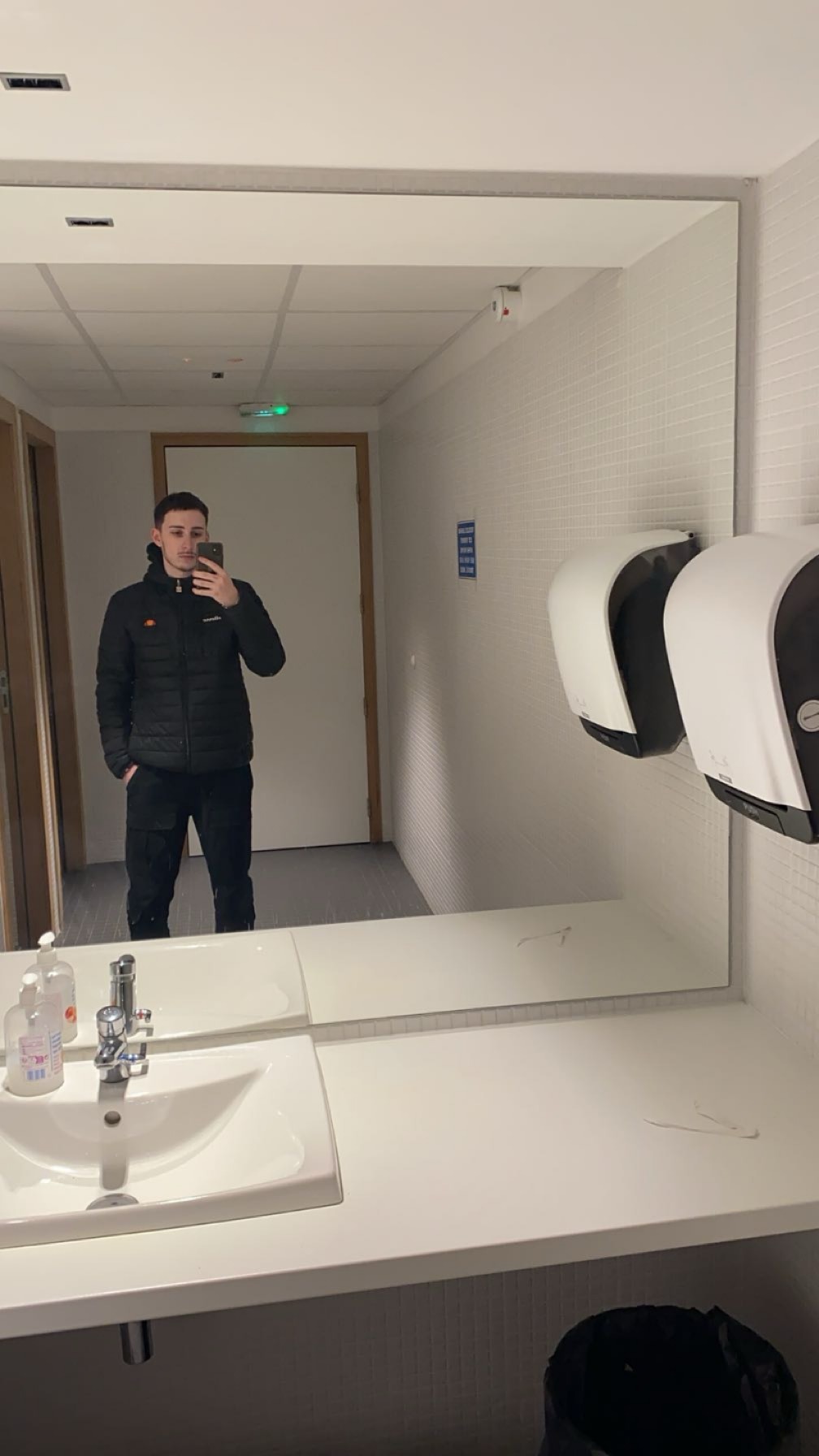 Profil de Yacoub, 20 ans, Plan cul à Sarnois